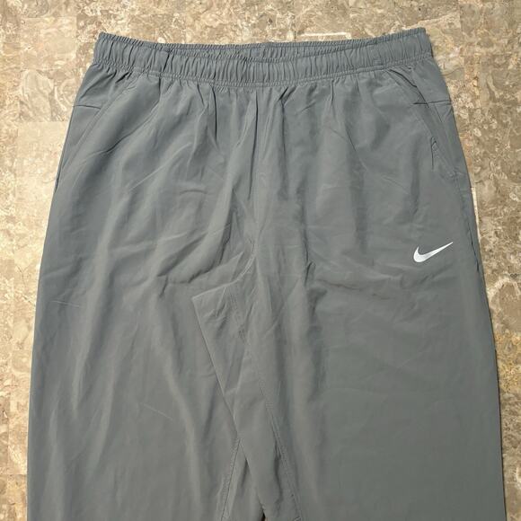 Nike Joggers Mens XL Grey Form Versatile Woven Track Pants Ankle Zip FB7497 - Picture 1 of 10